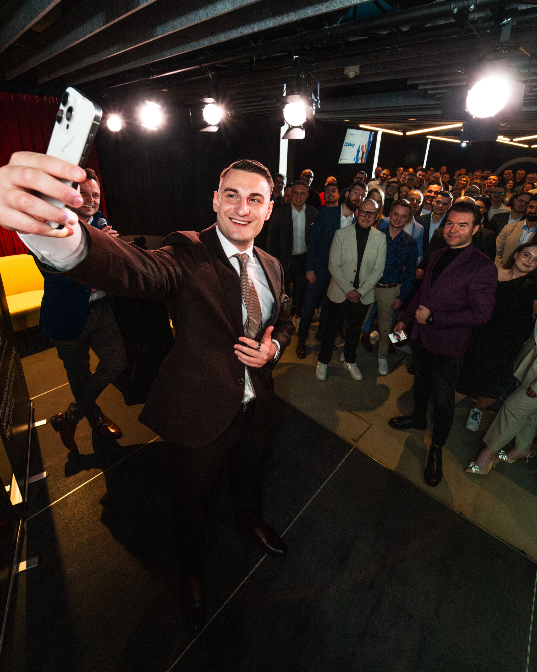 Adam Malujda podczas konferencji